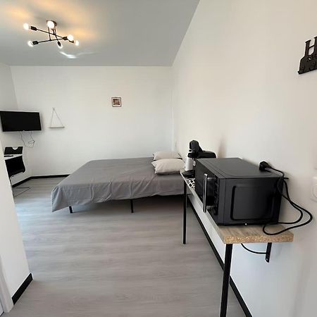 Studio B2 20M2 Cosy 5Min A Pied Des Gares Роанн Екстер'єр фото